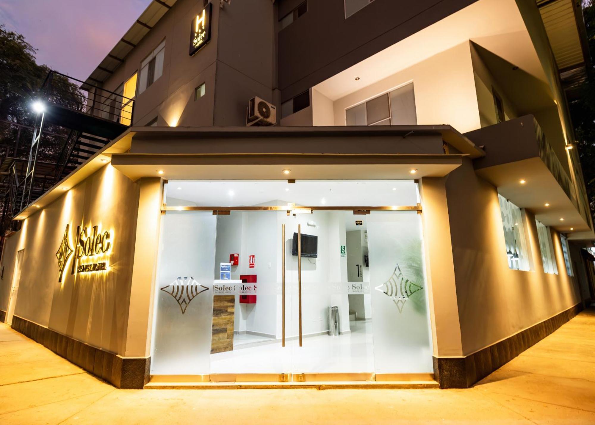 Hotel Solec 皮乌拉 外观 照片