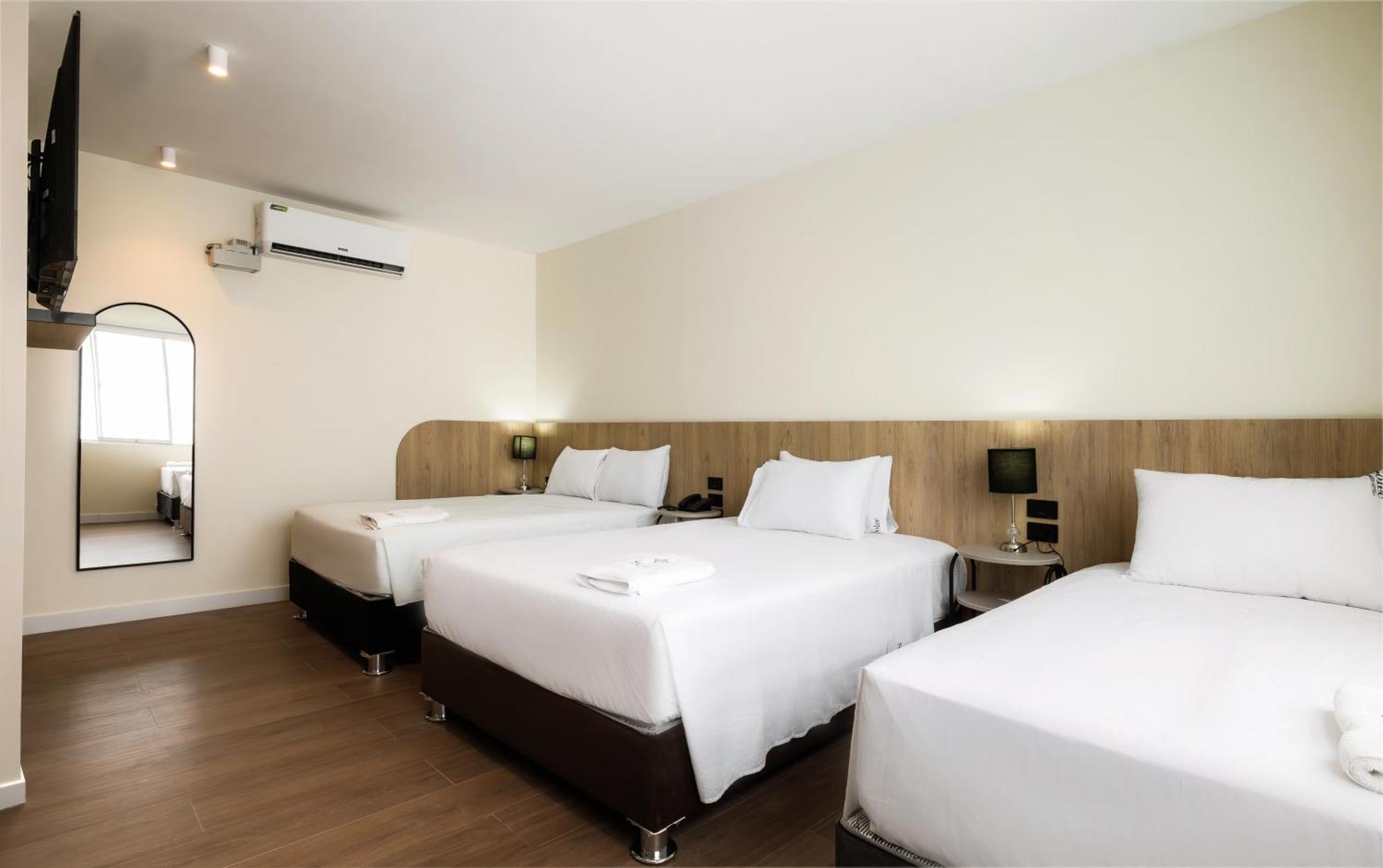 Hotel Solec 皮乌拉 外观 照片